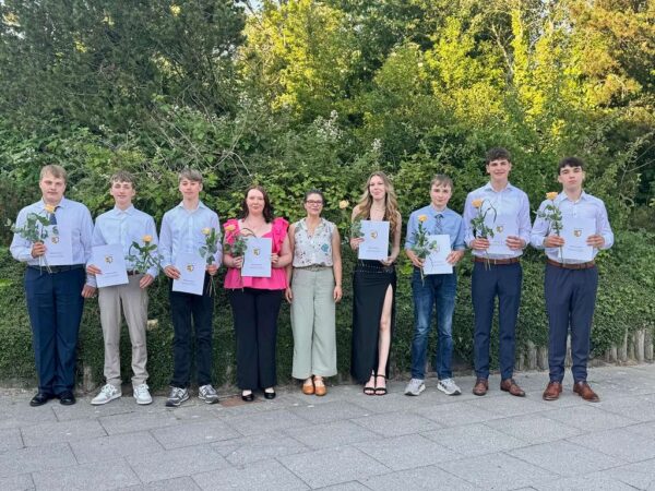 Die Klasse 10a nach der Feier.